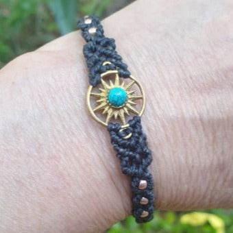 Bracelet connecteur et pierre