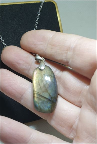 Pendentif labradorite gris bleuté