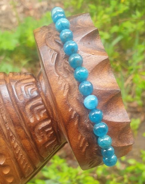 Bracelet pierre apatite bleue
