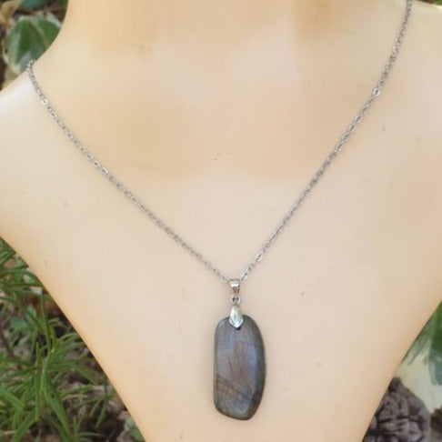 Pendentif labradorite multicolore