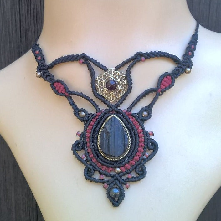 Collier " le Rouge et le Noir"